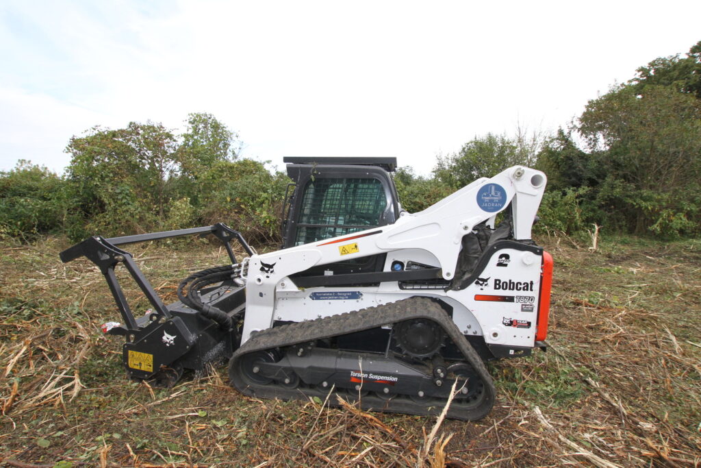 Bager za Seču Grmlja i Rastinja - Bobcat T870 Multcher 3 - Jadran d.o.o. Beograd