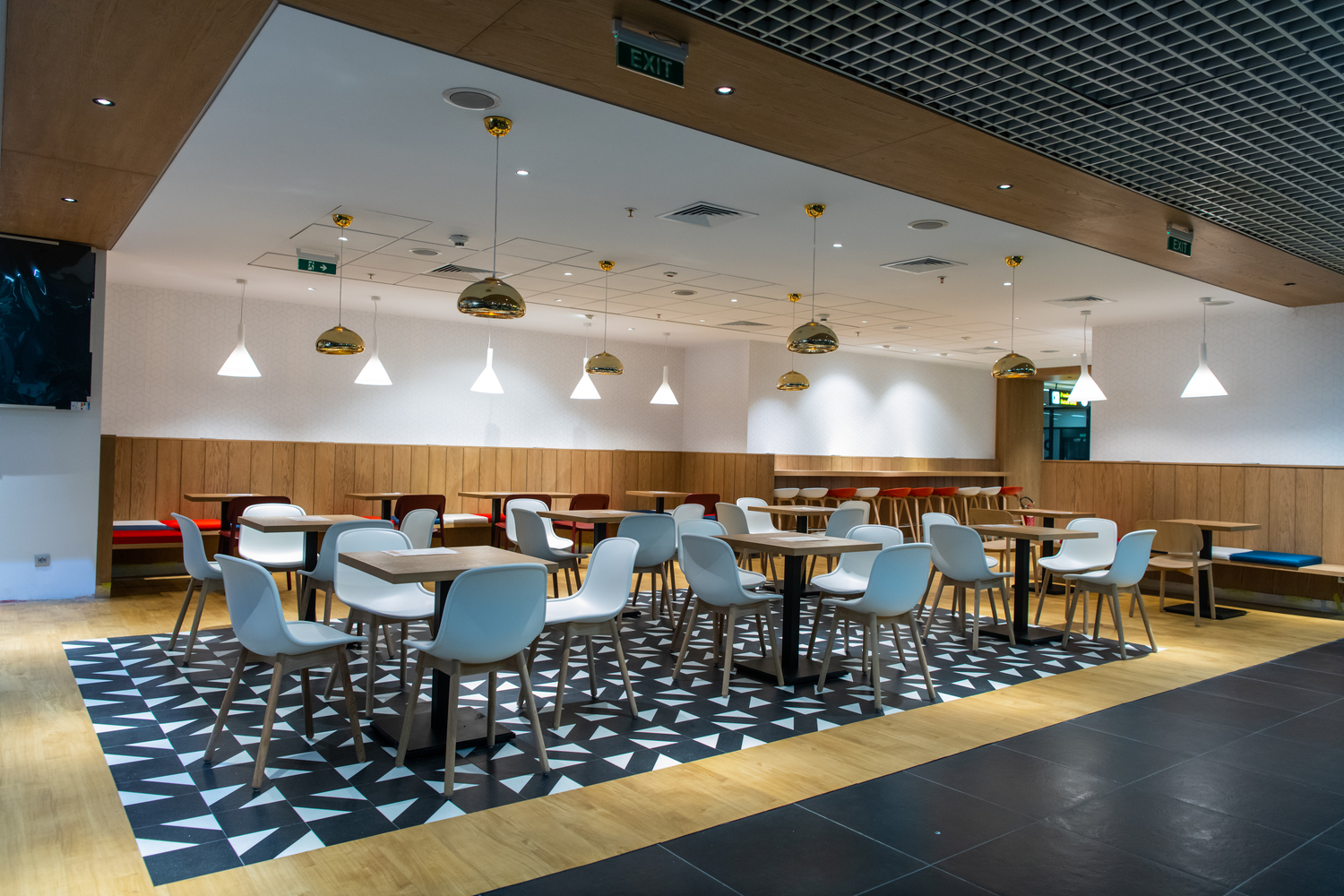 Free shop i restoran na beogradskom aerodromu u novom izdanju 6 - Jadran d.o.o. Beograd
