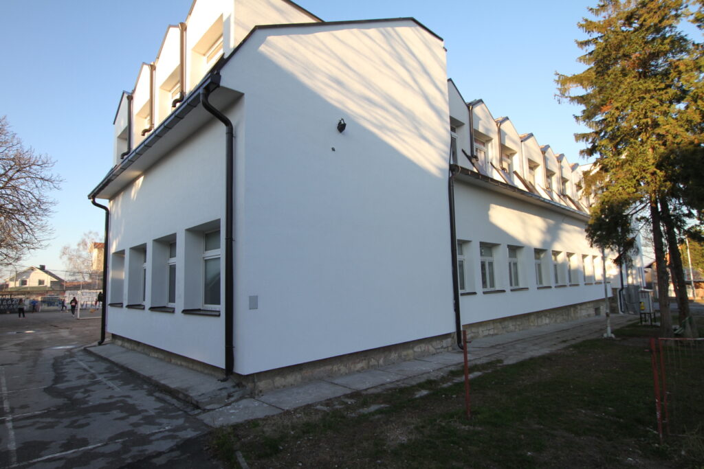 Energetska sanacija – OŠ „Vuk Karadžić“ Sremčica - Posle 3 - Jadran d.o.o. Beograd
