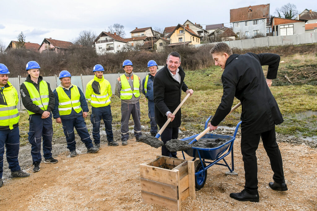 Položen kamen temeljac za PU „Sunce“ u Gornjem Milanovcu - 3 - Jadran doo