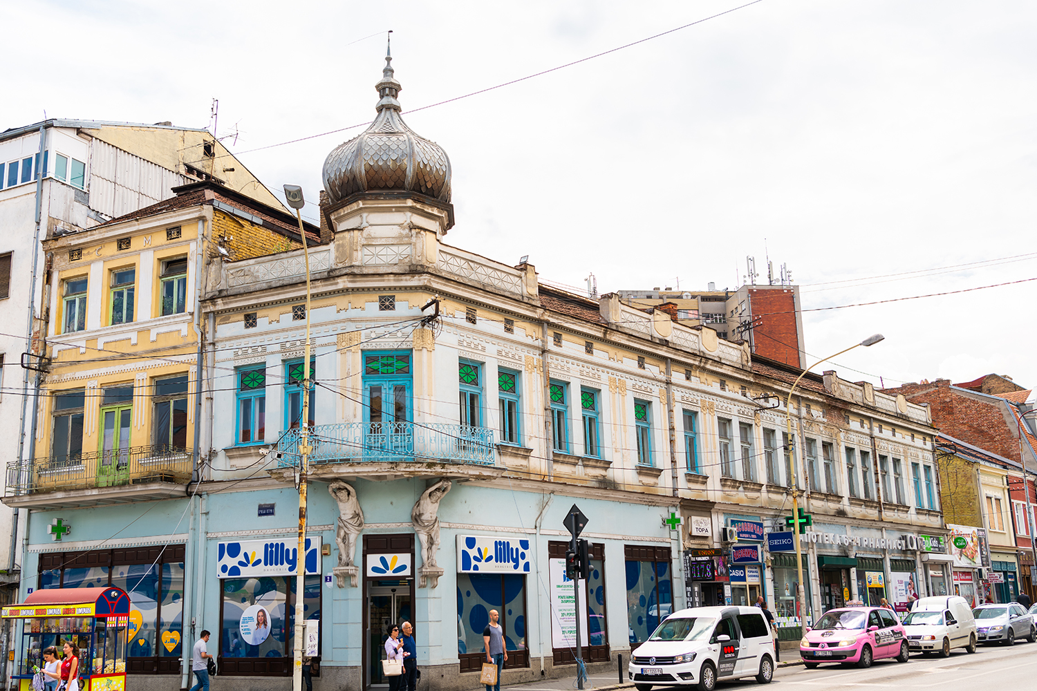 Gradsko jezgro Kragujevca - Zgrada sa Atlasima - Pre 2